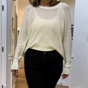 Brochu Walker Sweater Like New. M